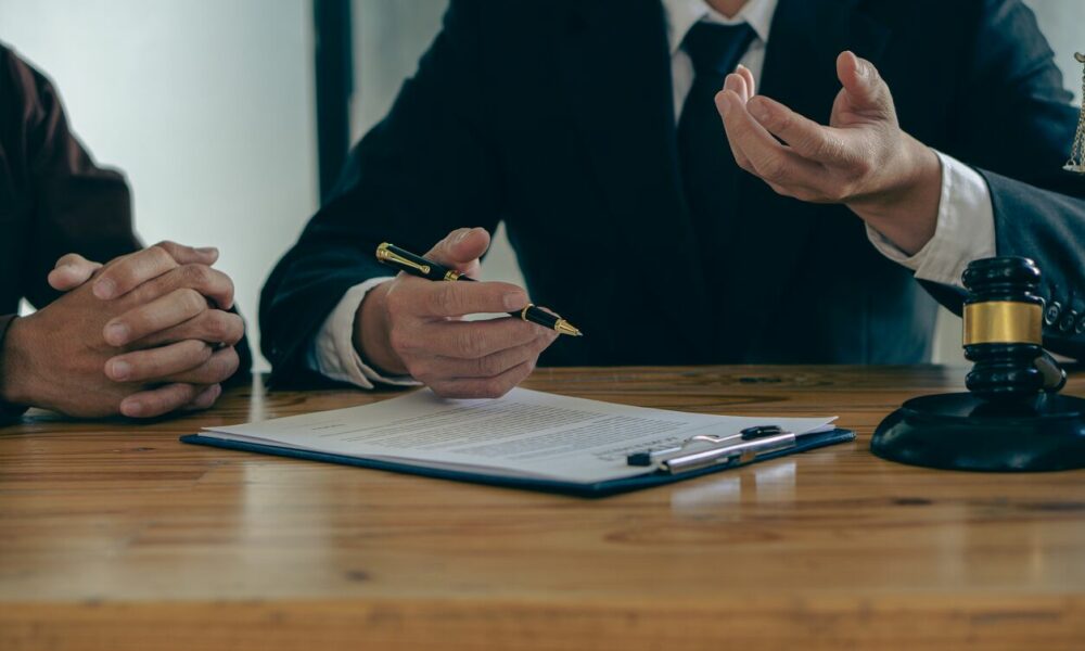 How a White-Collar Defense Lawyer Can Safeguard Your Assets